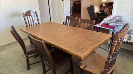 Dining Table / 6 Chairs