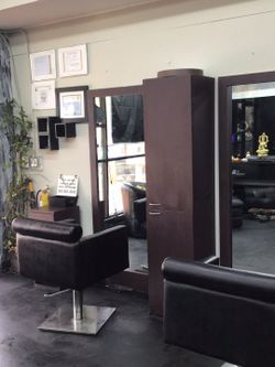 Salon Hair Station $60