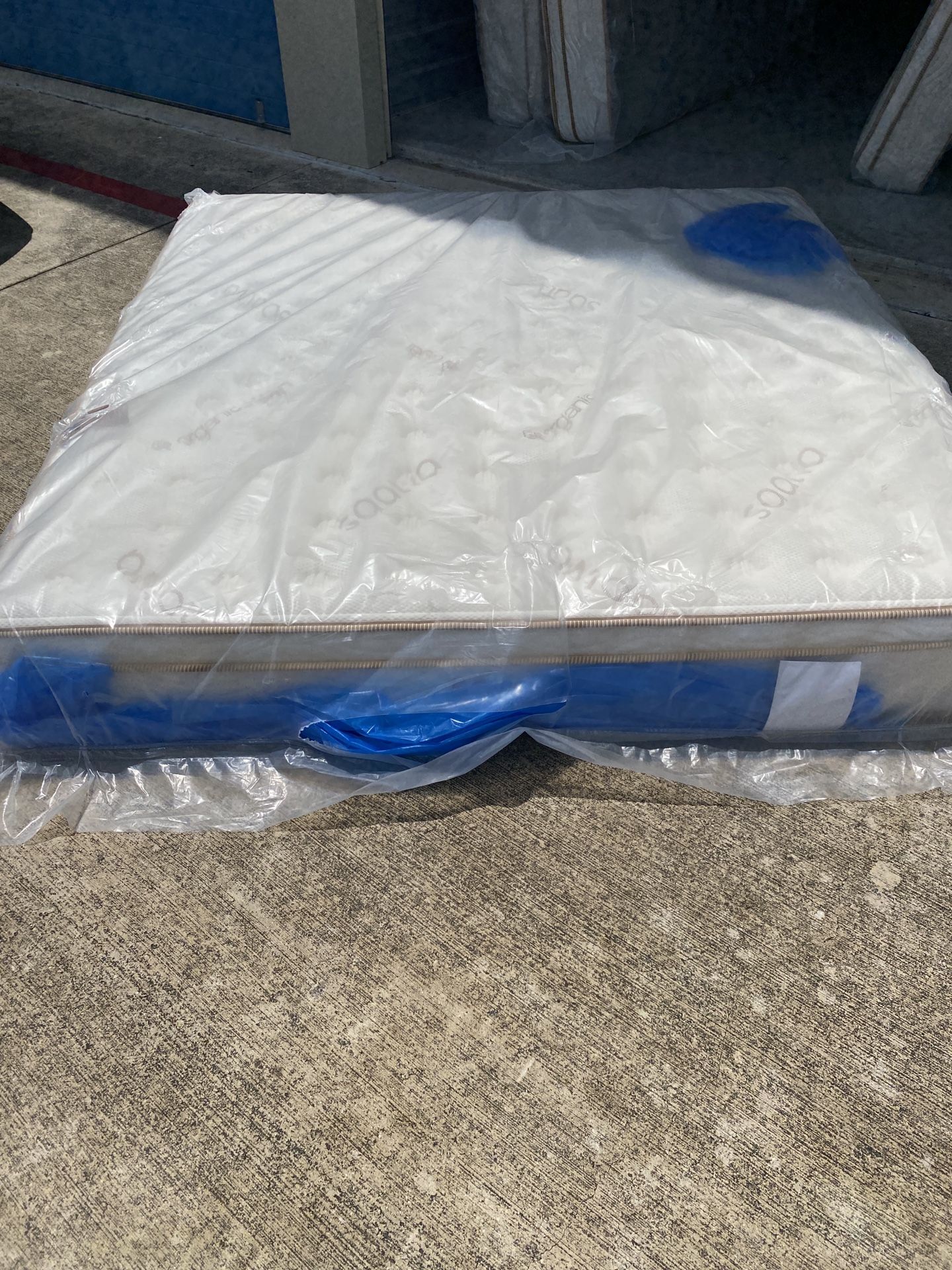 Overstock Display King Pillowtop Mattress for Sale in San Antonio, TX