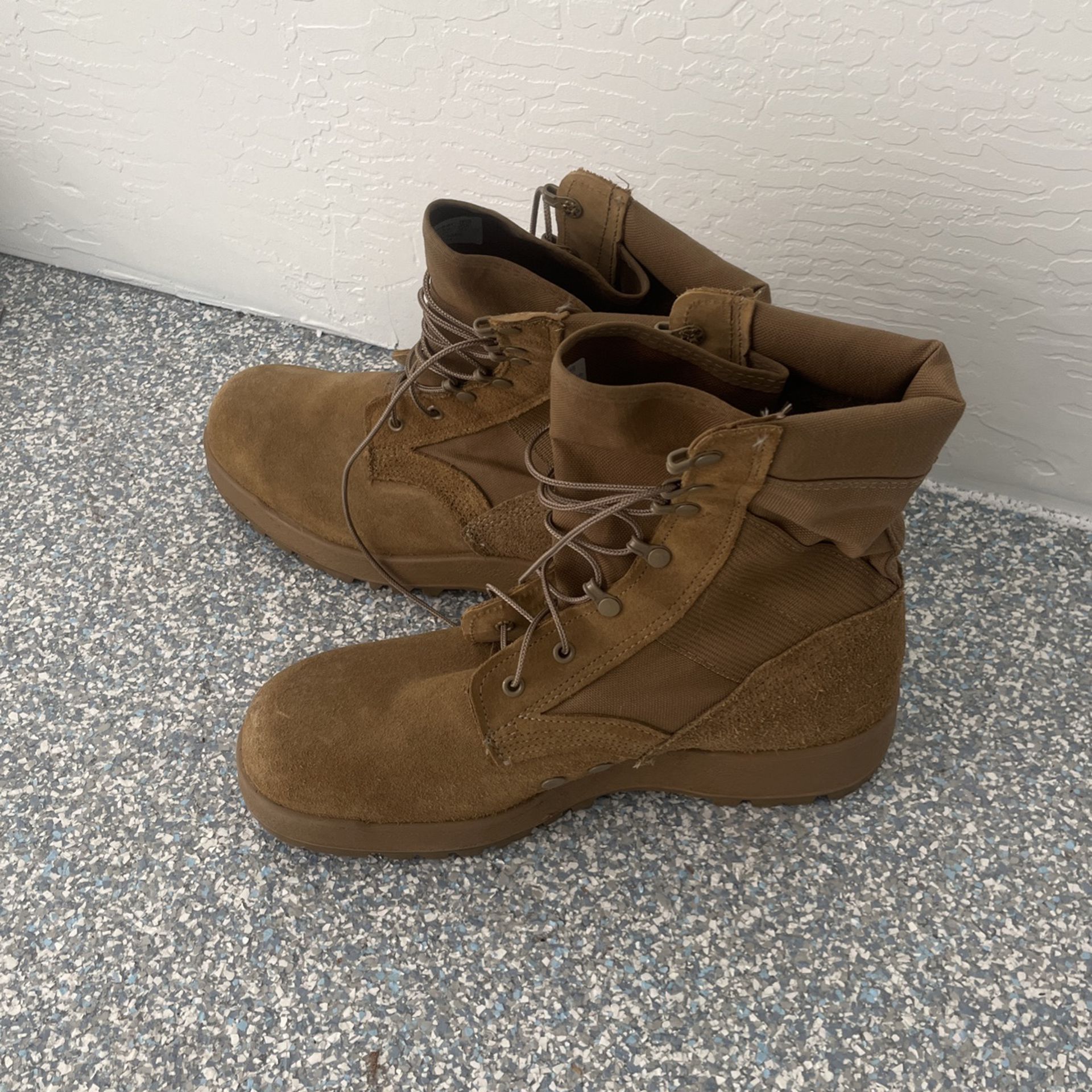 Men’s Military Boots 11 (New)