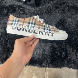 Burberry Shoes 