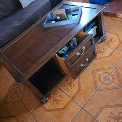 Solid Wood Coffee Table & end Tables