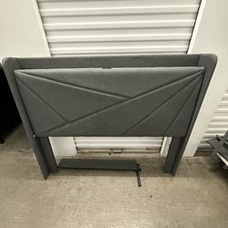 Gray Upholstered Headboard – Modern Geometric Design