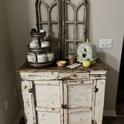 Vintage Cabinet 