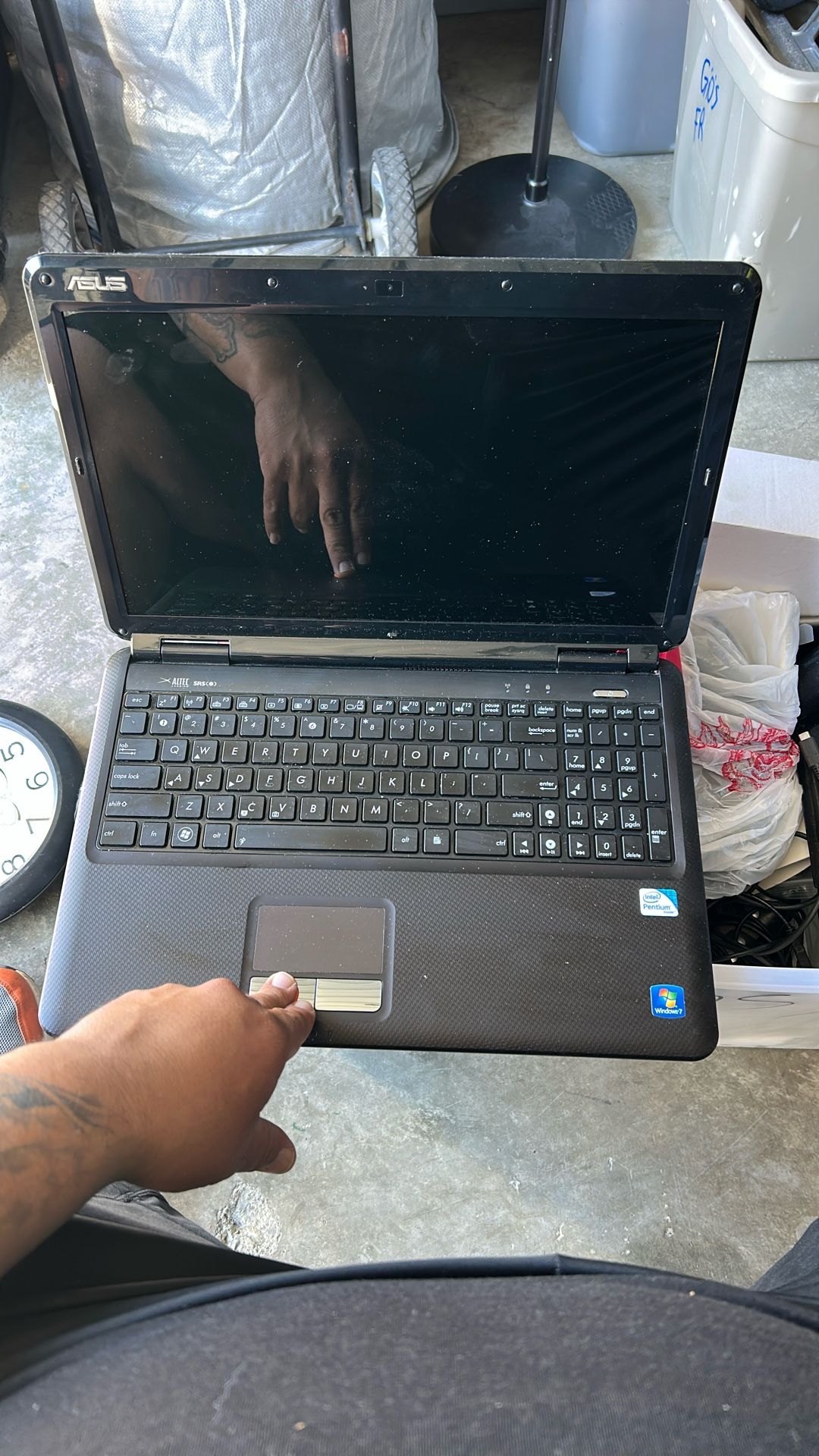 Asus Laptop Needs Charger 