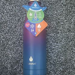 Manna 17oz Matte Vogue Water Bottle 