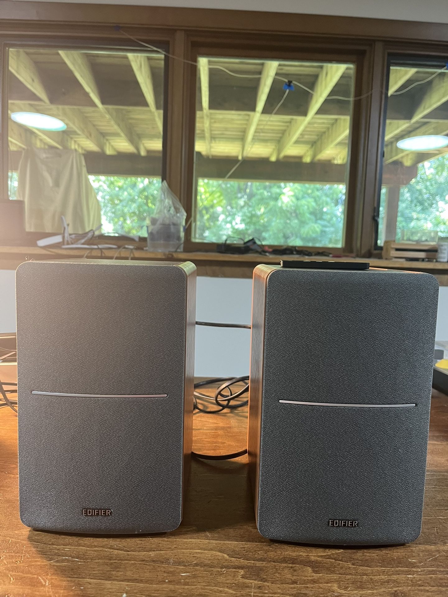 Edifier 1280T Powered Stereo Speakers with remote 