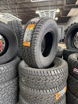 35X12.60R17 At Tires