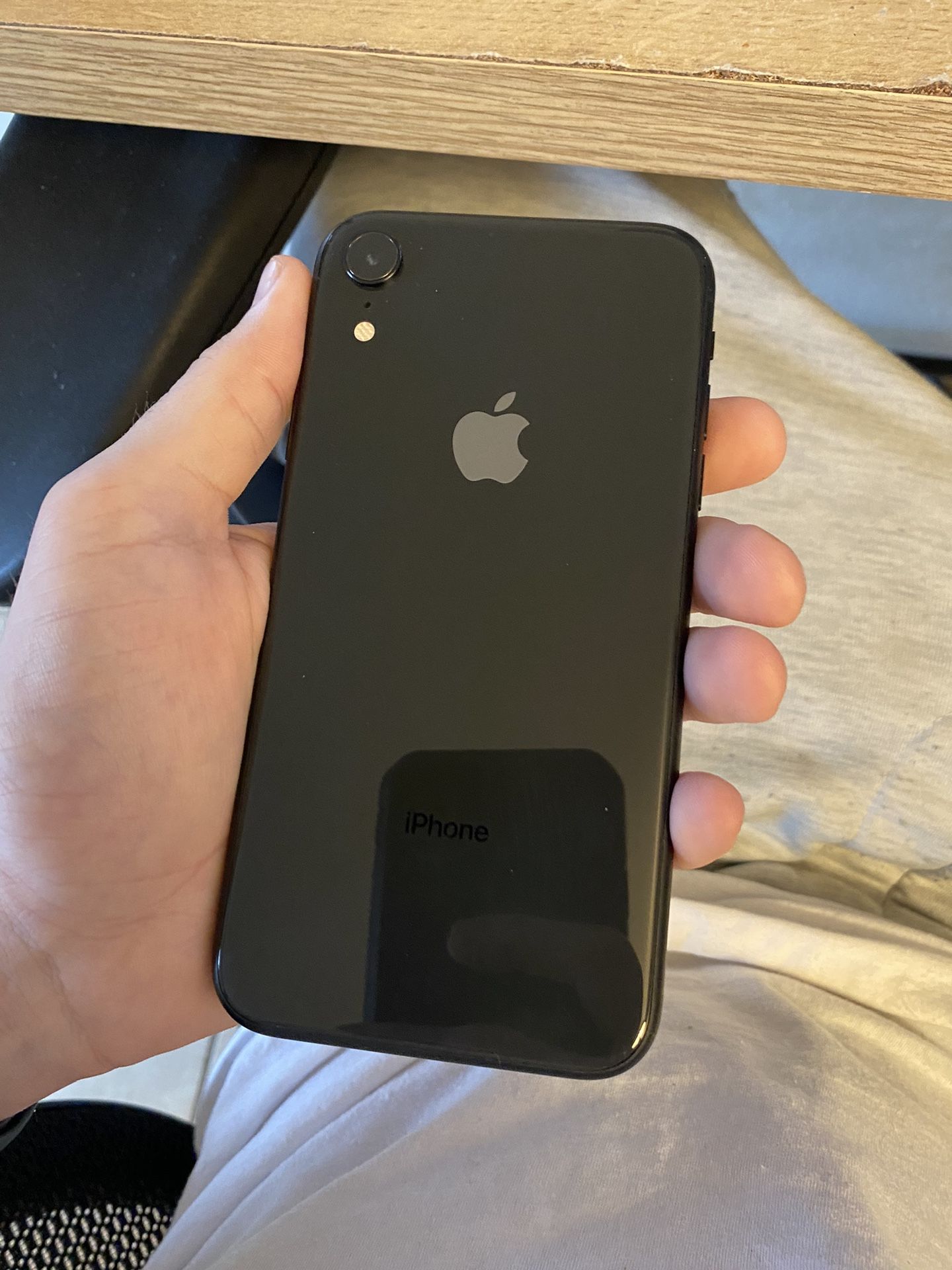 iPhone XR 128GB Unlocked Carrier 