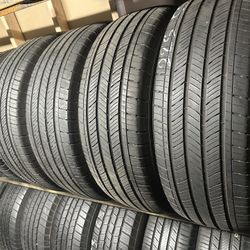 SET OF TIRE 225 55 19 MICHELIN 85% LIFE