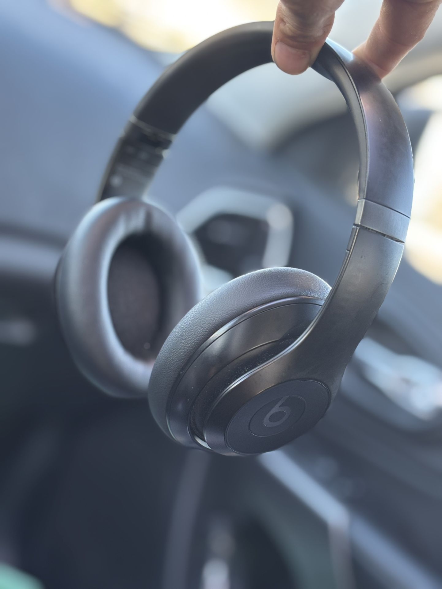 Beats Studio Pro