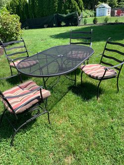 Table and chair set