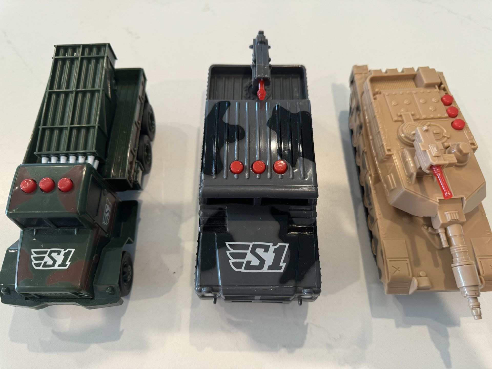 S1 Toy Army Trucks