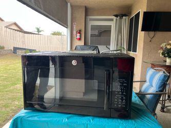 Built-In Microwave