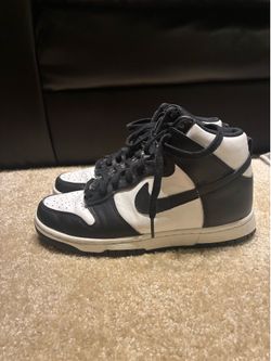 Nike Women’s 7.5 “Panda”/Black & White High Dunks