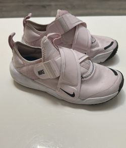 🌸. ✨NIKE FLEX Runner Light Pink // Sz 1 Big Kid