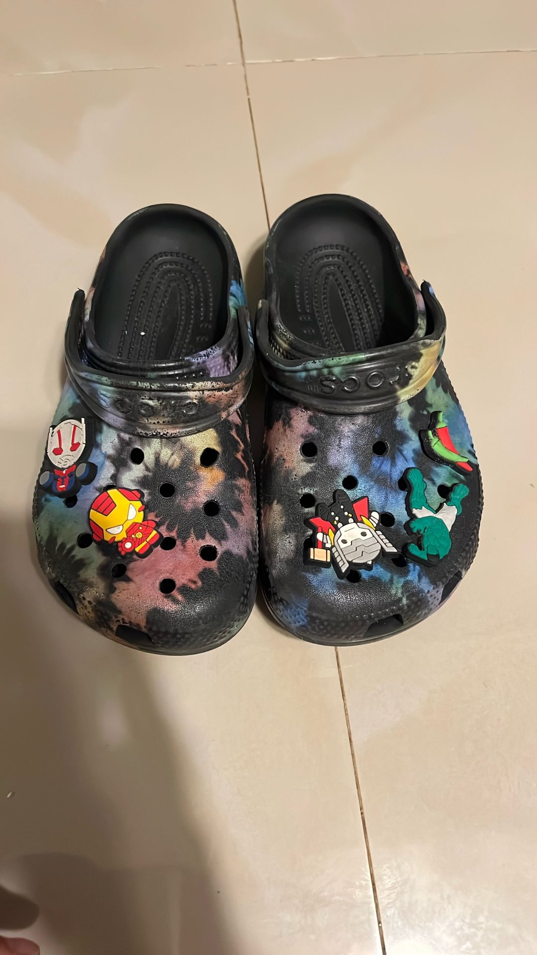 Boys Tie Dye Crocs Size 1