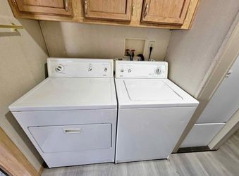 Washer and dryer combo