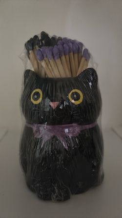 Black Cat Match holder with purple matches