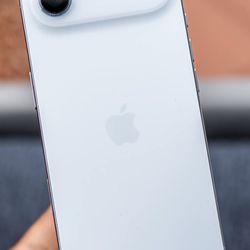 iPhone Air (256GB) $450 OBO