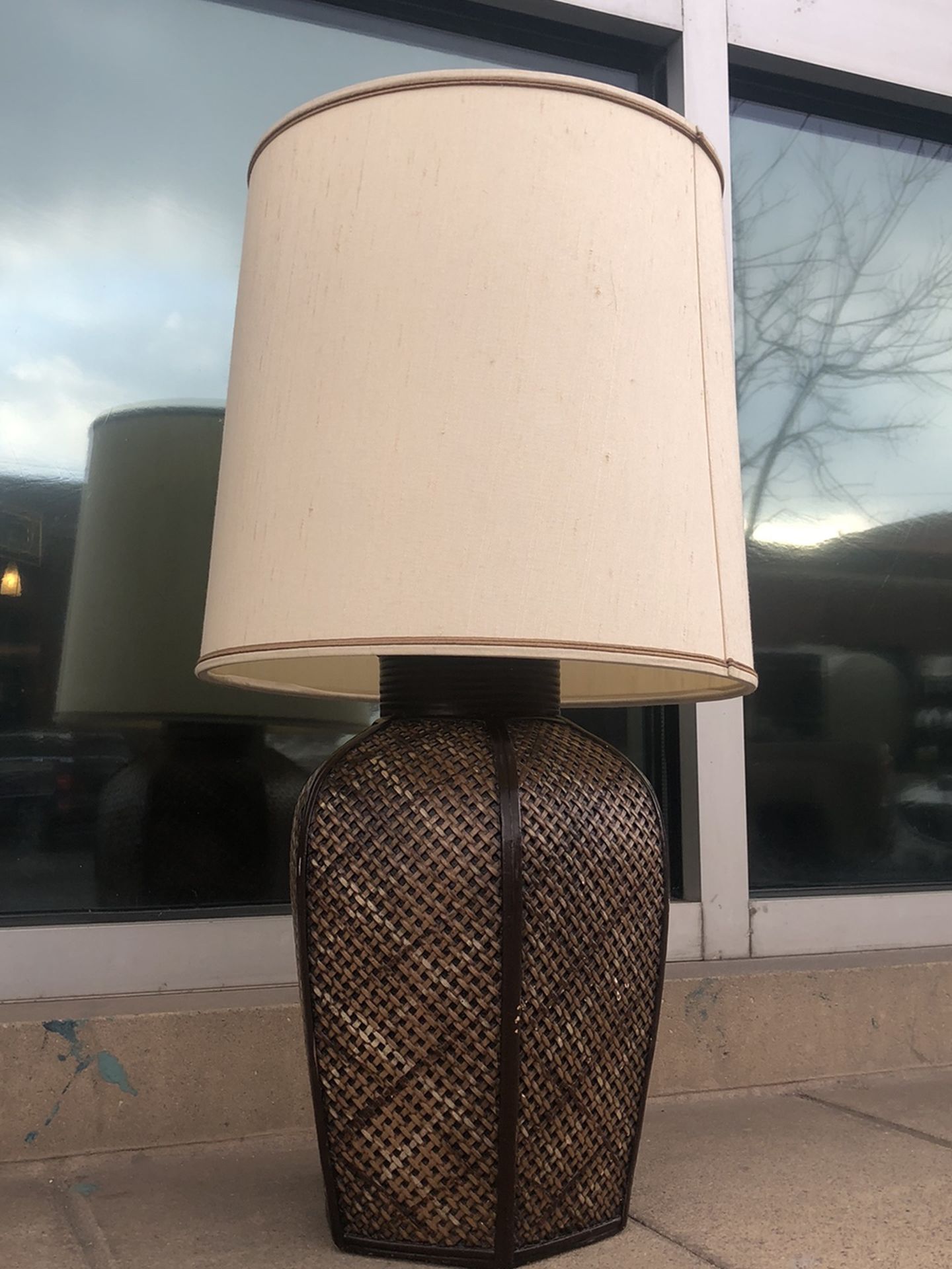 Beautiful Mid-Century Ceramic Table Lamp