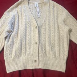 Cardigan sweater cream