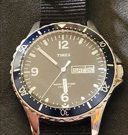 J.Crew Timex Andros Divers Watch Model T2N(contact info removed) Special Edition Quartz