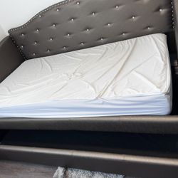 Day Bed