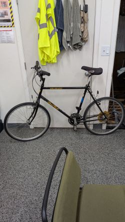 Vintage Specialized Hard Rock Bicycle. City of Orange 🍊. $200