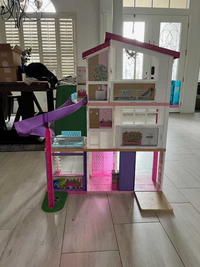 Barbie DreamHouse, Doll House Play Set