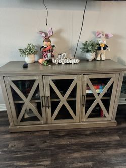 TV Console