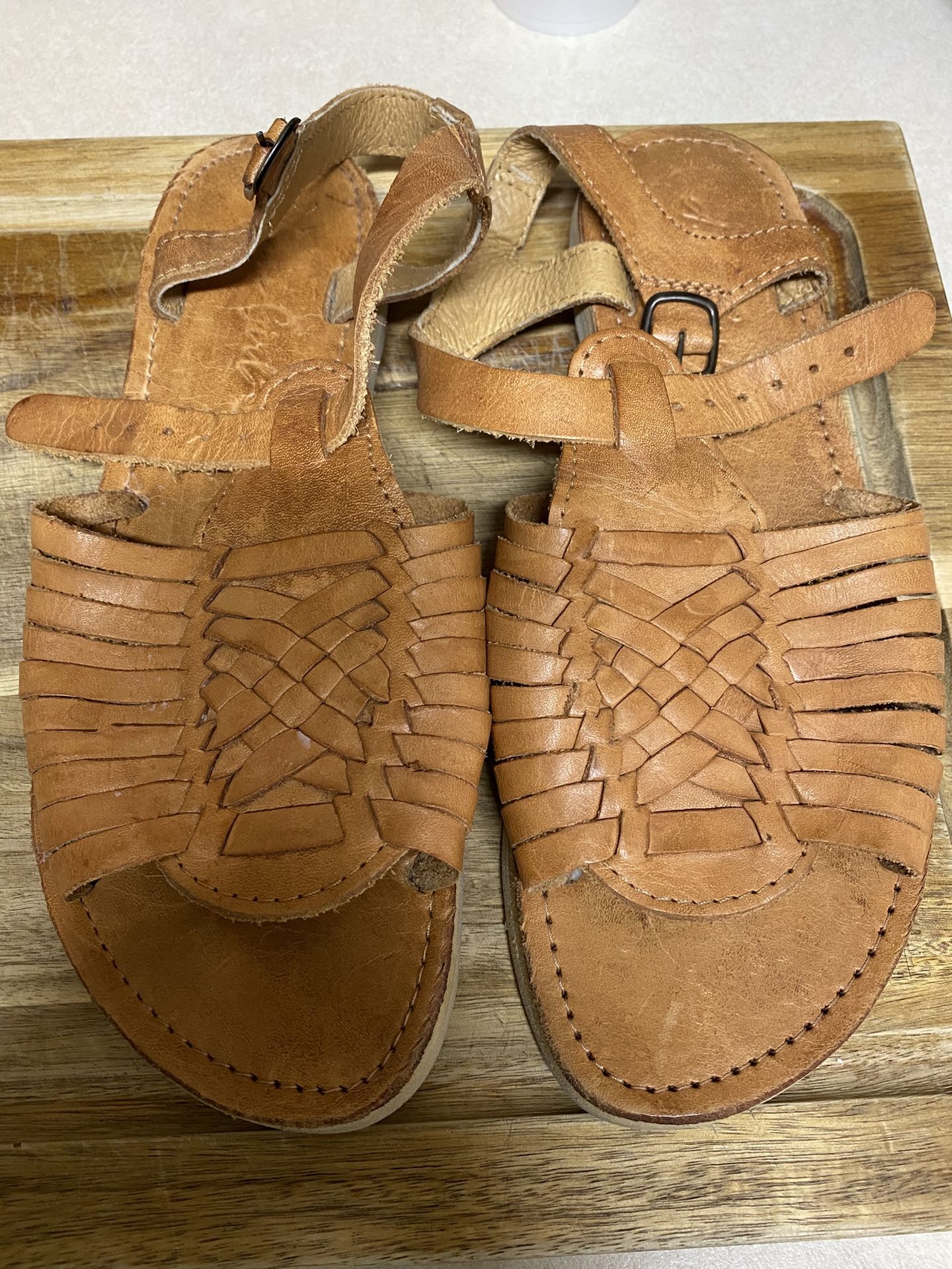 Women’s Sandles ( Hecho In Mexico)