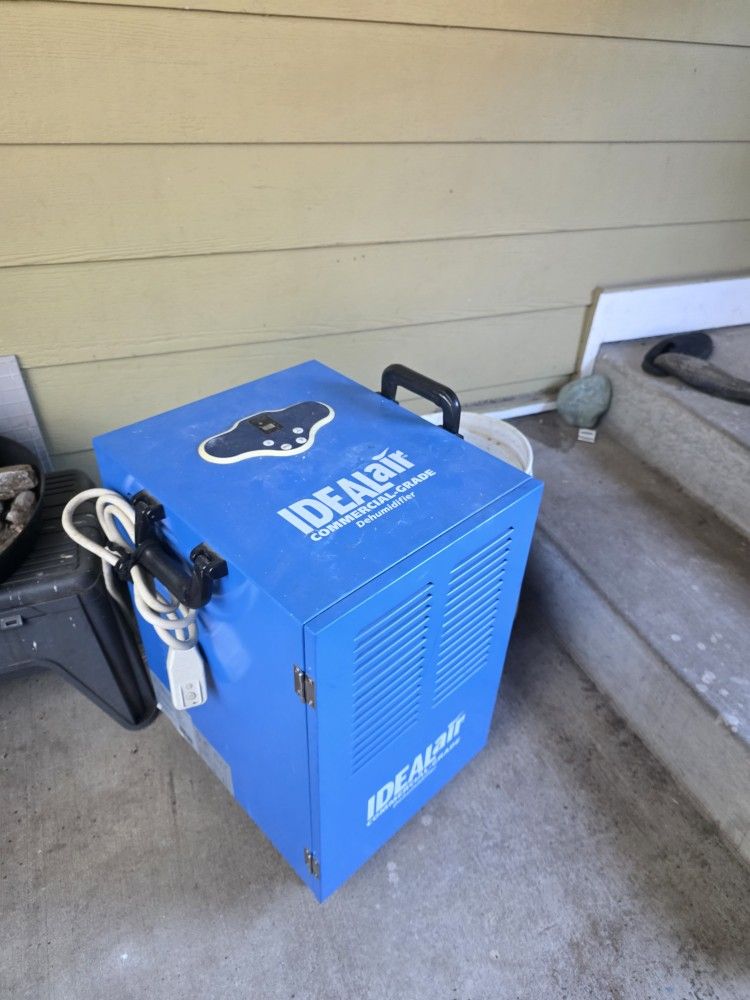 Ideal Air Dehumidifier 100 Pint