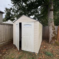 Rubbermaid 7x7 PVC Shed