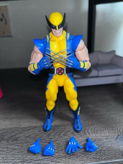 Marvel legends Wolverine Logan figure