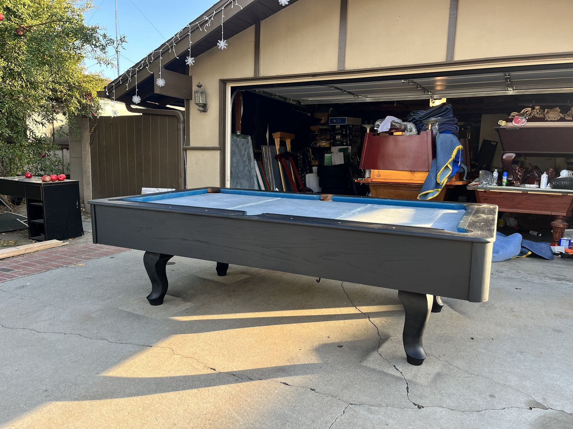 Pool Table 8 Oversized ( Free Delivery & Set Up & New Color Felt Of Your Choice )