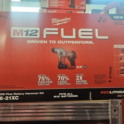 Milwaukee M12 Fuel 5/8" SDS Plus Rotary Hammer Kit 