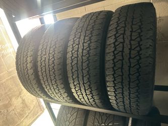 SET OF TIRE 245 65 17 FIRESTONE 85% LIFE