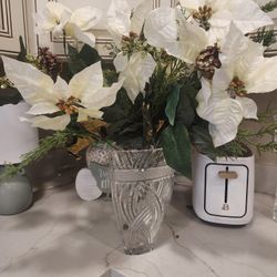 Poinsettia Mixed Bouquet  (9)