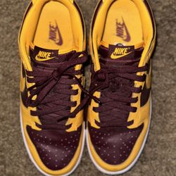 Nike Dunks $80 