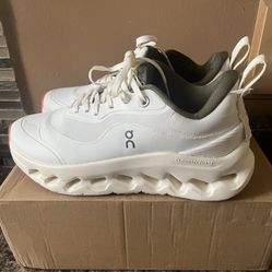 Cloud Women’s Size 7