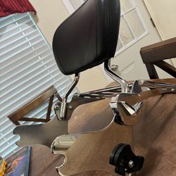 Chrome Detachable Sissy Bar For Motorcycles (Harley Davidson)