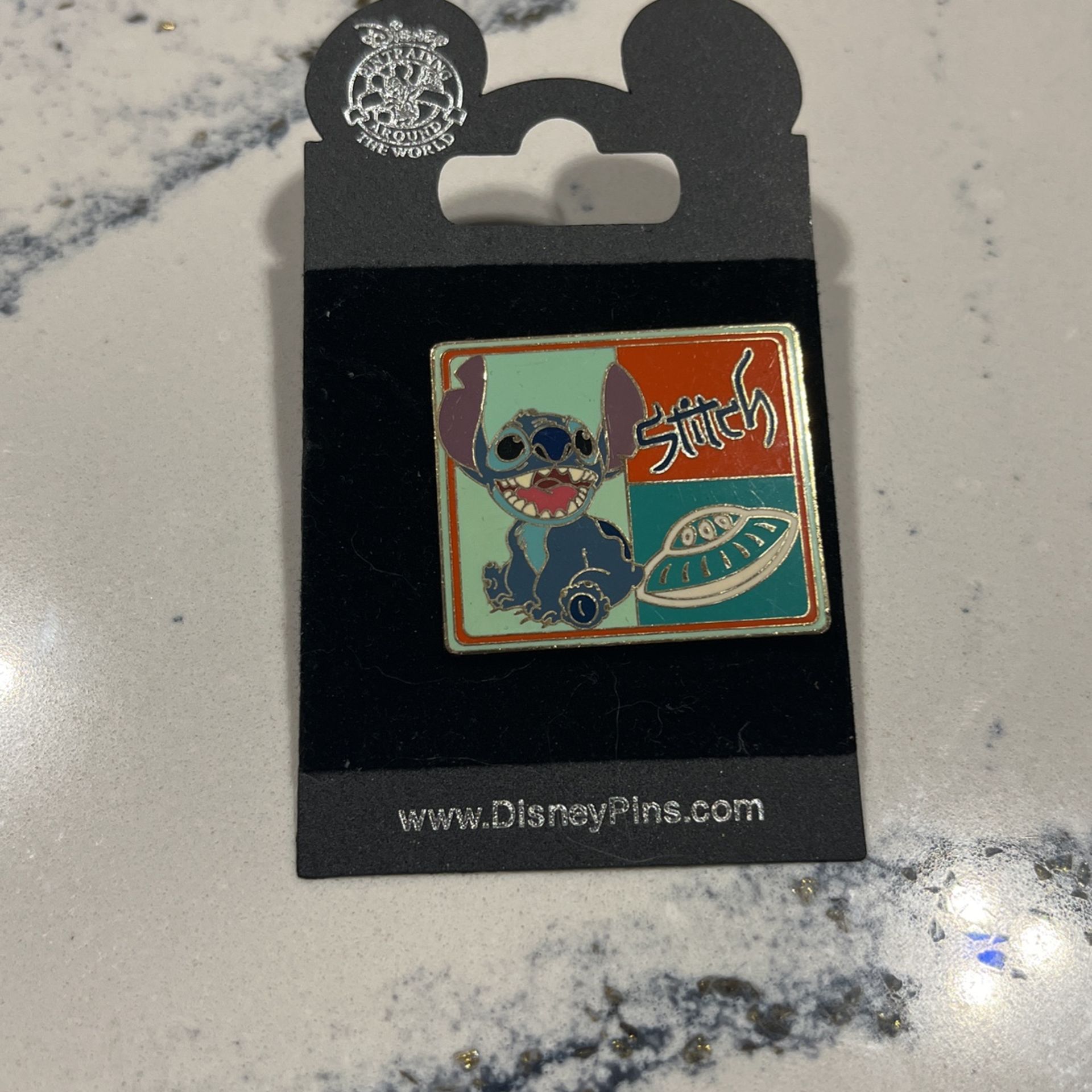 DISNEY PIN - STITCH UFO SQUARE 2005