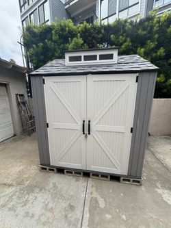 Rubbermaid 7x7 Storage Shed