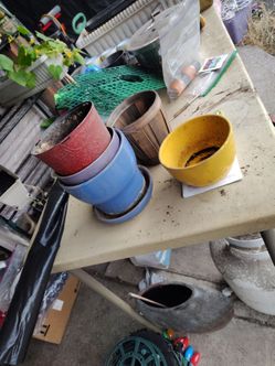 5 pots 2 without drainage