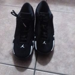 Jordan 14 Retro Black And White 