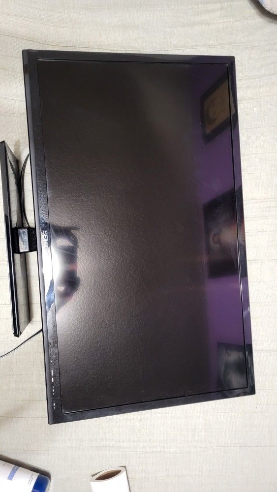 32 Inch Seiki TV 1080p