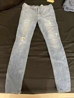 Holister Jean 28 Size
