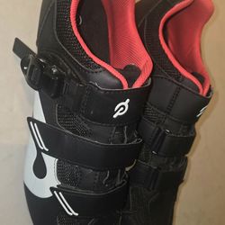 Men's Peliton Shoes size 45