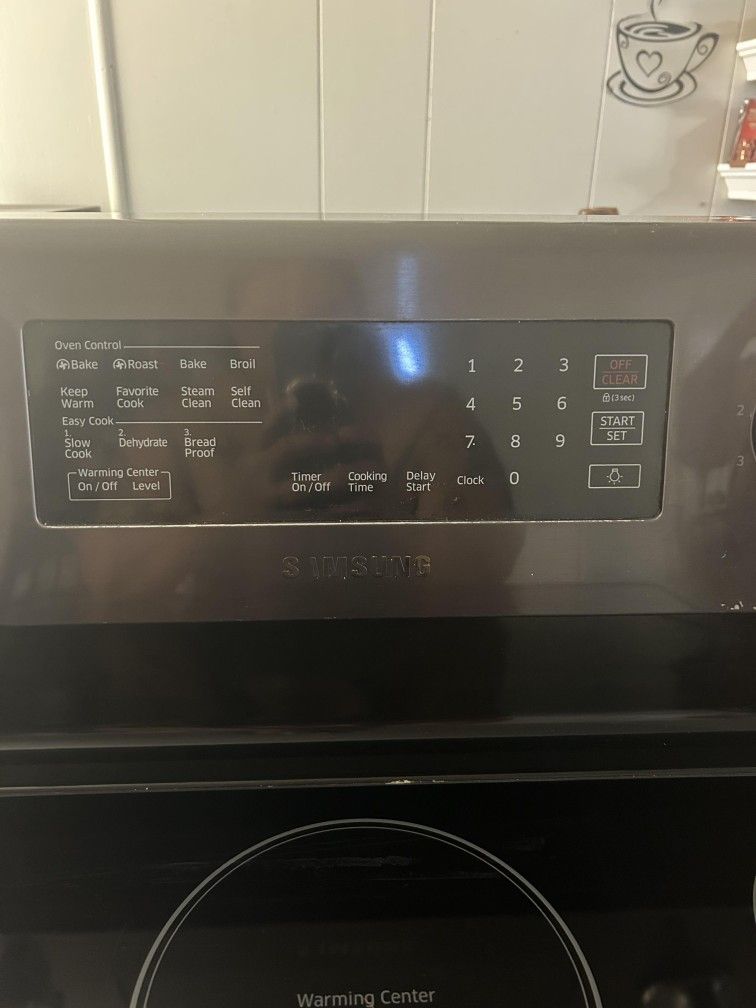 Used Electric Samsung Oven With Built In Dehumidifier